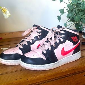 Air Jordan 1 mid’s pink and black youth size 4.5